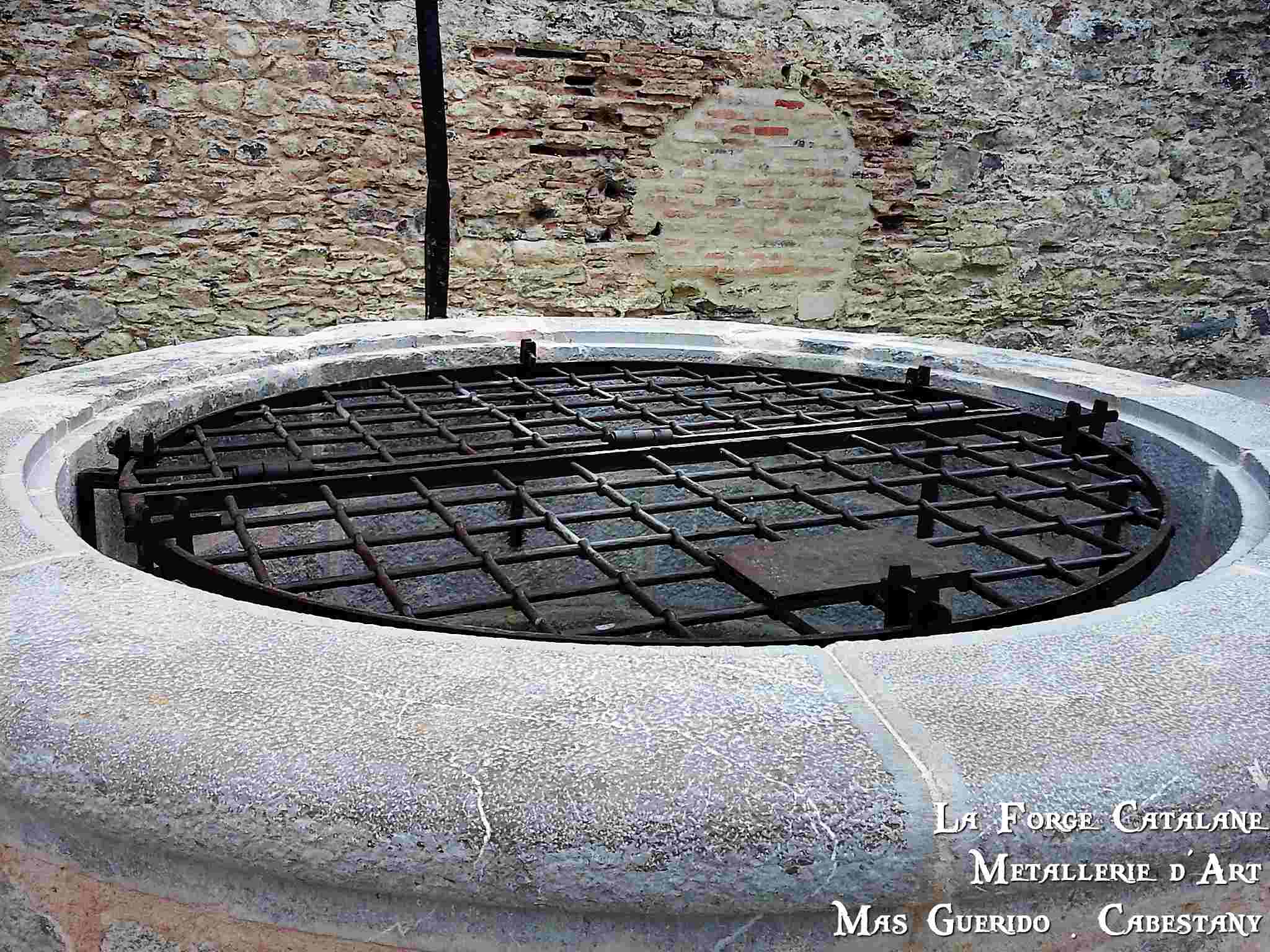 couverture puit collioure chateau royal forge catalane.jpg